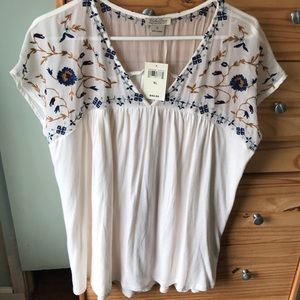 Lucky Brand Creme embroidered top XL